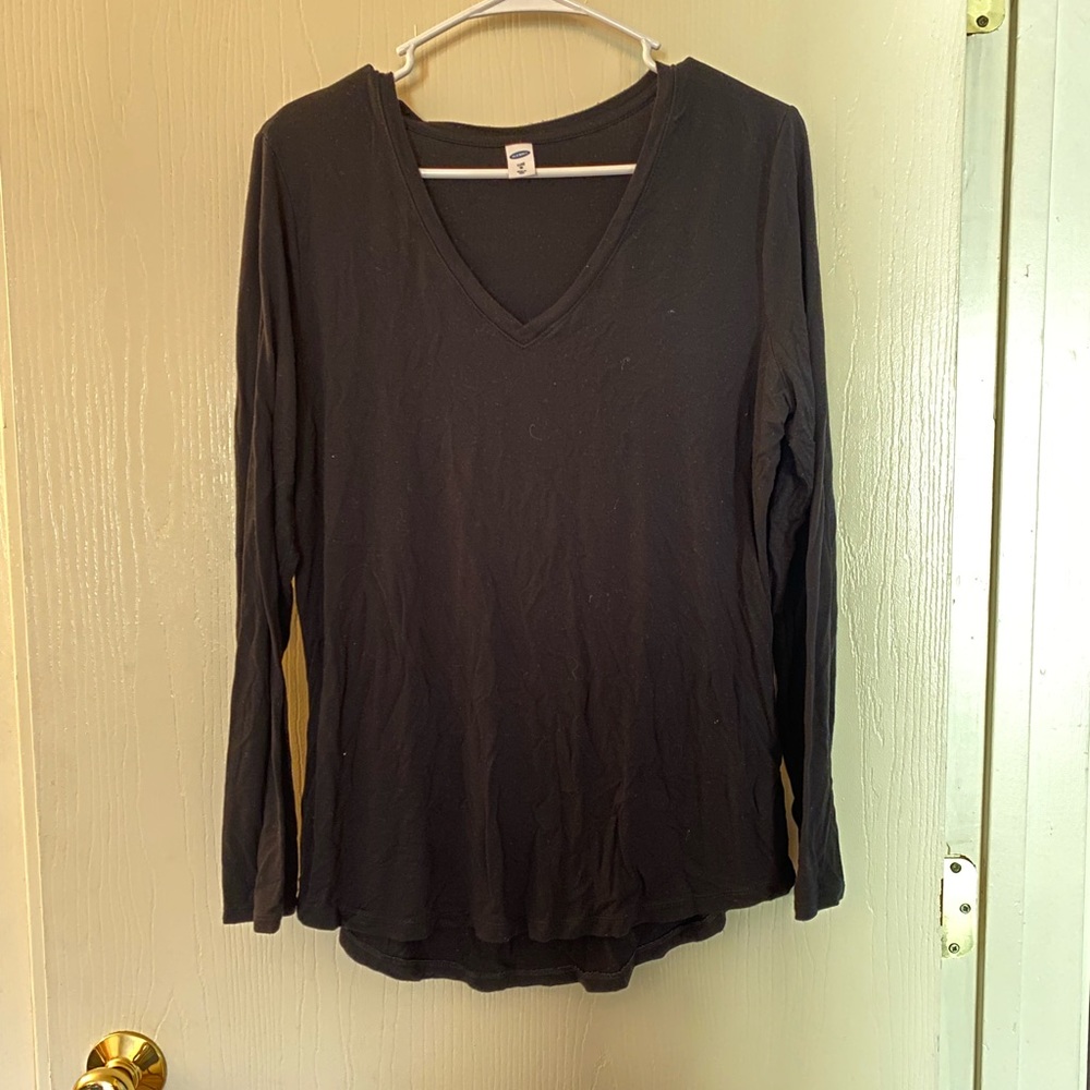 Plain black V-neck long sleeved luxe T-shirt, size M, Old Navy